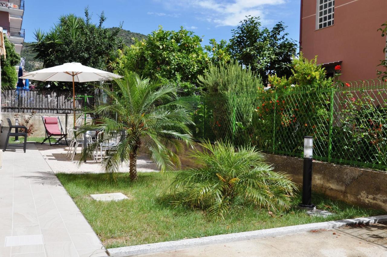 Via Battisti 231 1 Apartman Pietra Ligure Kültér fotó