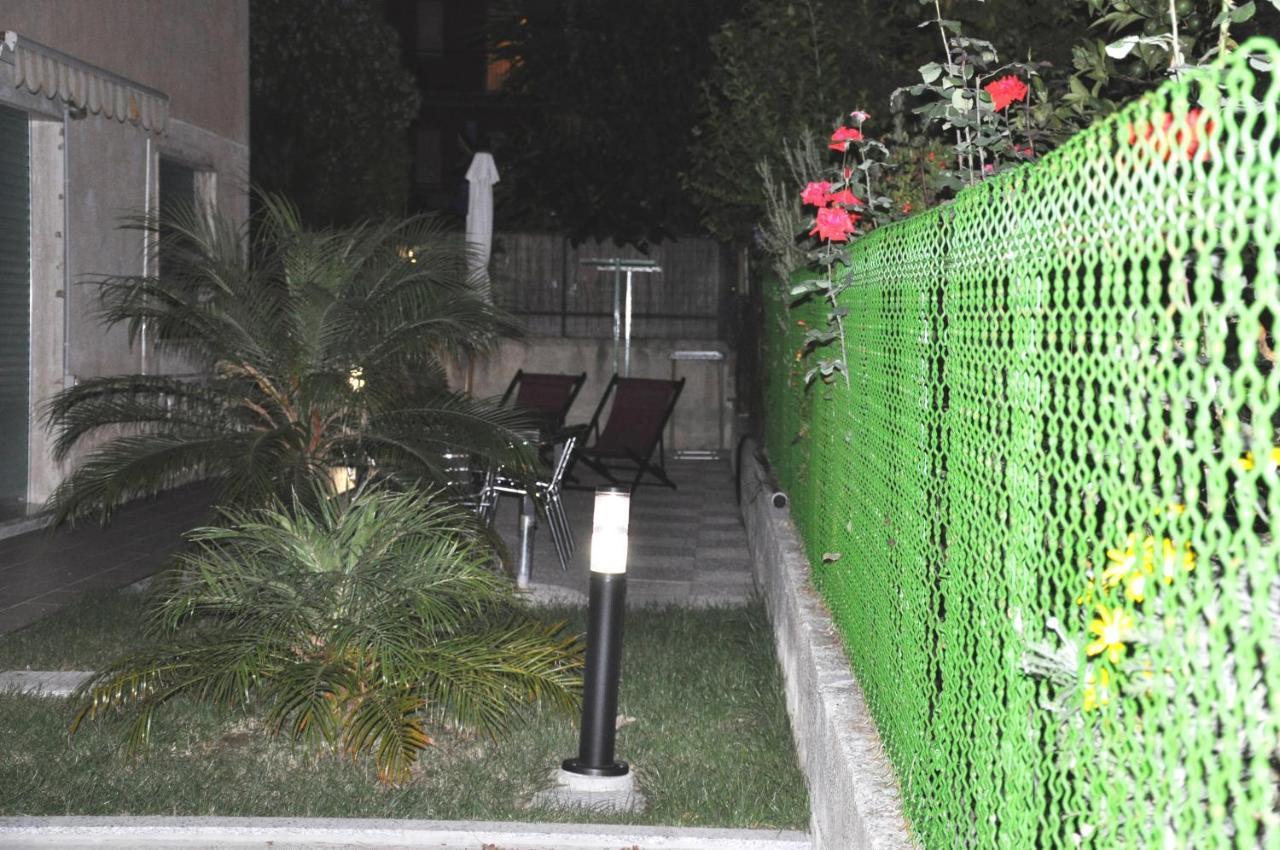 Via Battisti 231 1 Apartman Pietra Ligure Kültér fotó